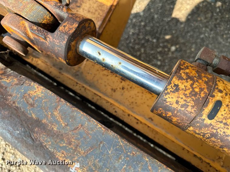 image for item MQ9309 1999 Case 860 Turbo  cable plow