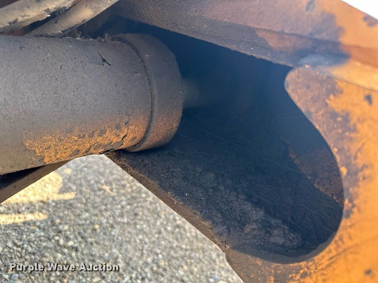 image for item MQ9309 1999 Case 860 Turbo  cable plow