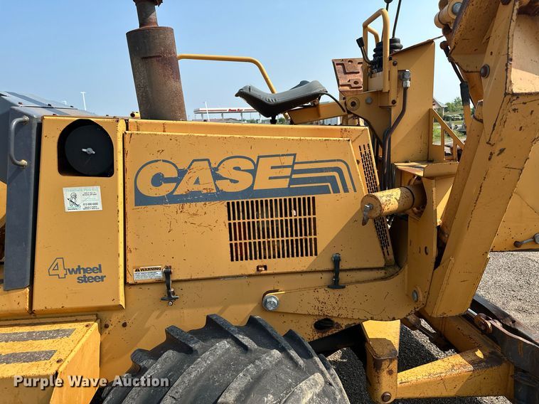 image for item MQ9309 1999 Case 860 Turbo  cable plow