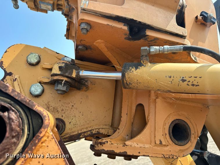 image for item MQ9309 1999 Case 860 Turbo  cable plow