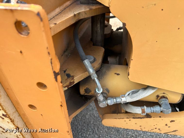 image for item MQ9309 1999 Case 860 Turbo  cable plow