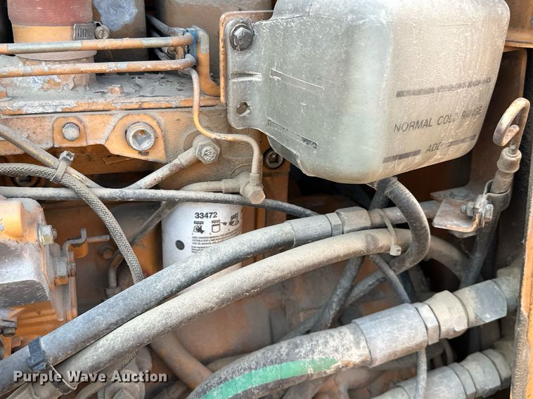 image for item MQ9309 1999 Case 860 Turbo  cable plow