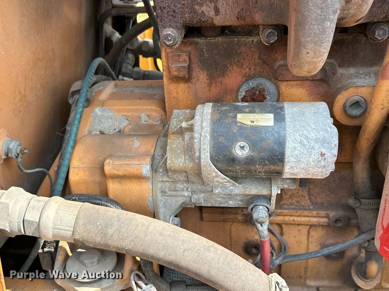 image for item MQ9309 1999 Case 860 Turbo  cable plow