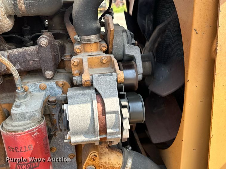 image for item MQ9309 1999 Case 860 Turbo  cable plow