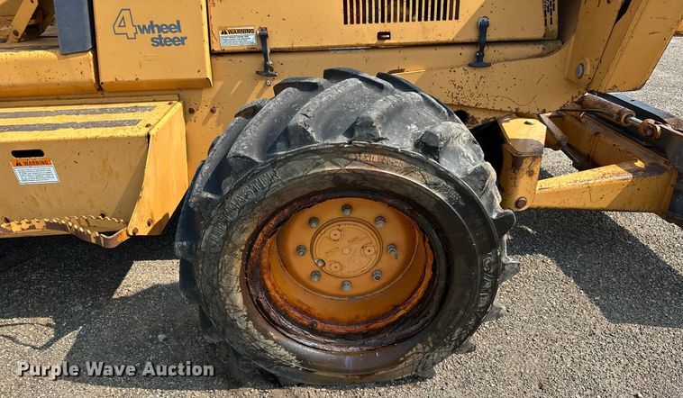 image for item MQ9309 1999 Case 860 Turbo  cable plow