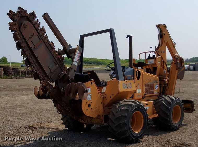 image for item MQ9310 2001 Case 660  trencher