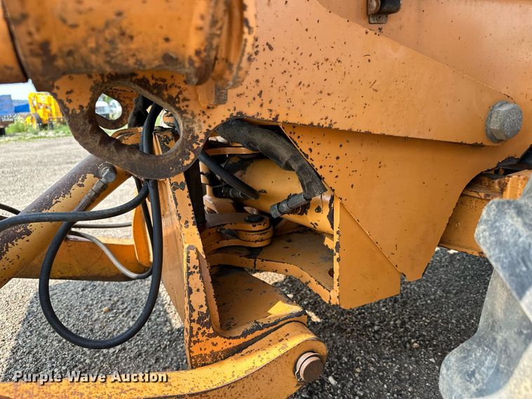 image for item MQ9310 2001 Case 660  trencher