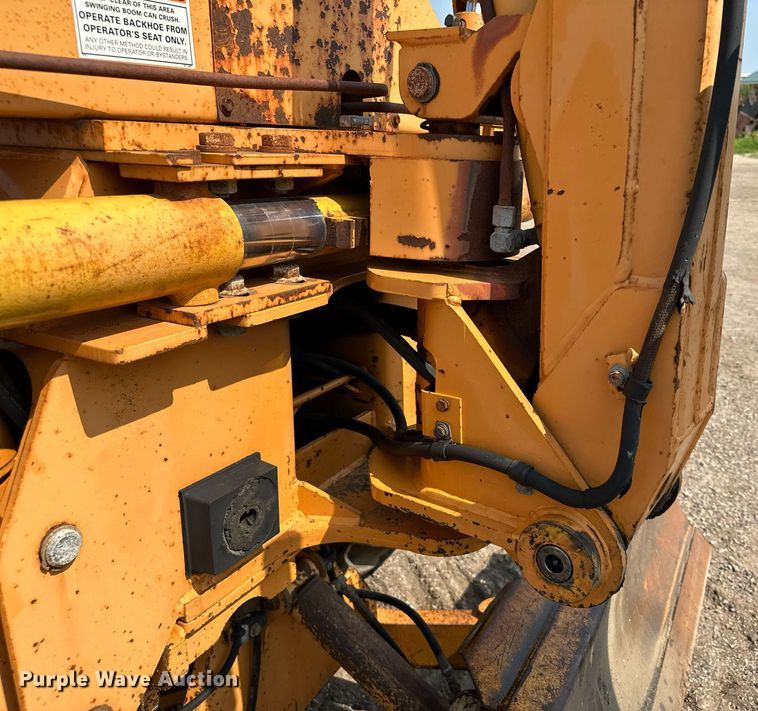 image for item MQ9310 2001 Case 660  trencher