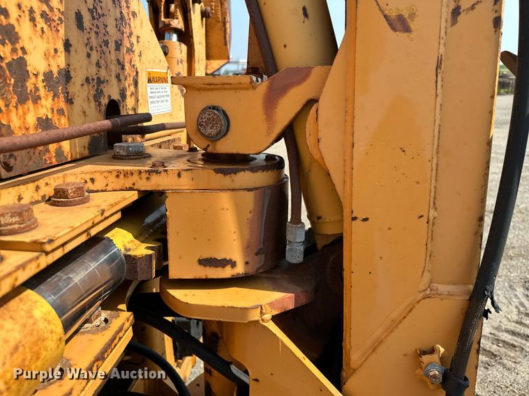 image for item MQ9310 2001 Case 660  trencher