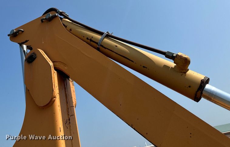 image for item MQ9310 2001 Case 660  trencher