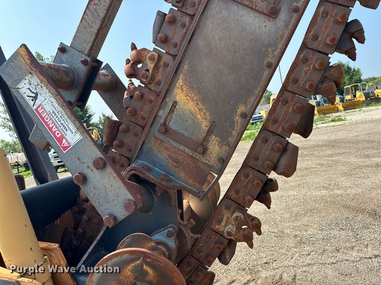 image for item MQ9310 2001 Case 660  trencher