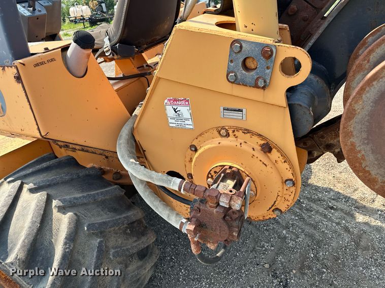 image for item MQ9310 2001 Case 660  trencher