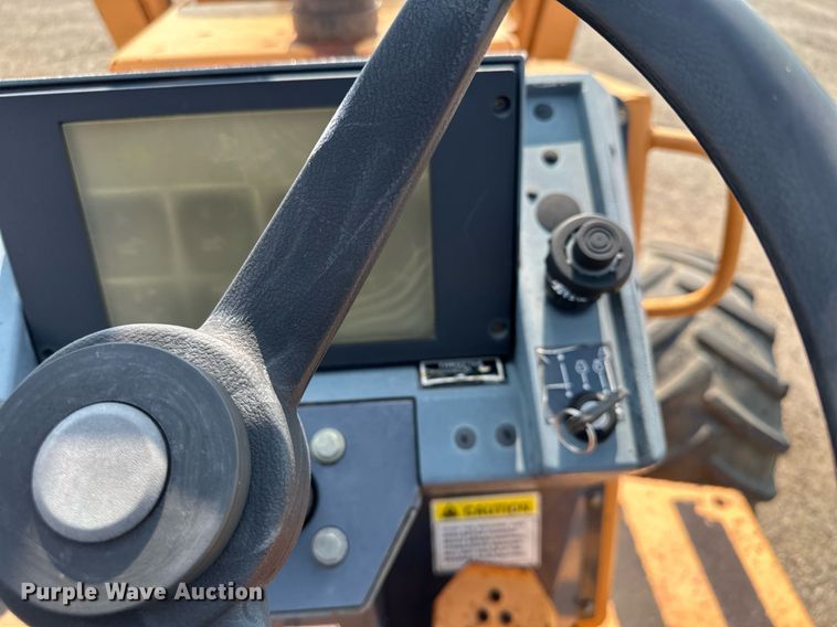 image for item MQ9310 2001 Case 660  trencher