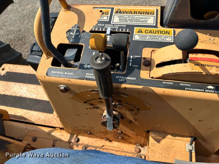 image for item MQ9310 2001 Case 660  trencher