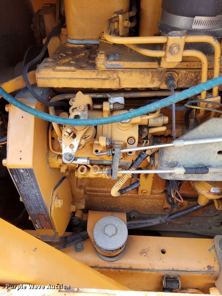 image for item MQ9310 2001 Case 660  trencher