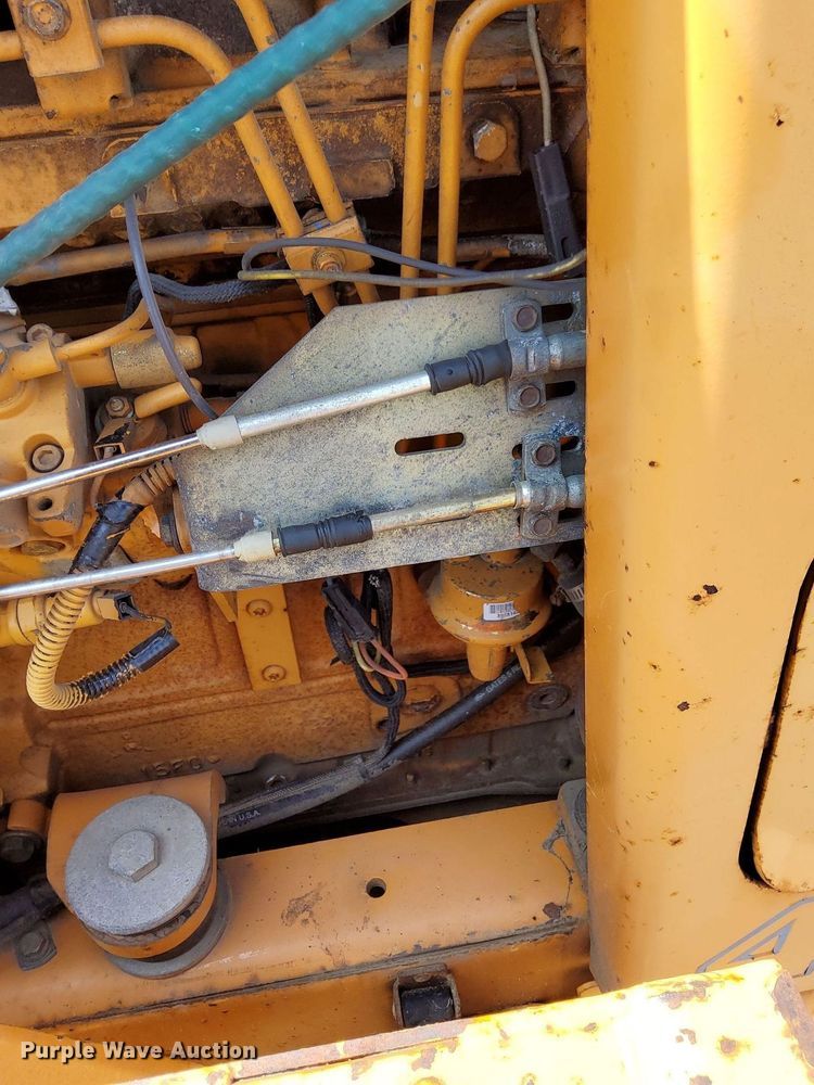 image for item MQ9310 2001 Case 660  trencher