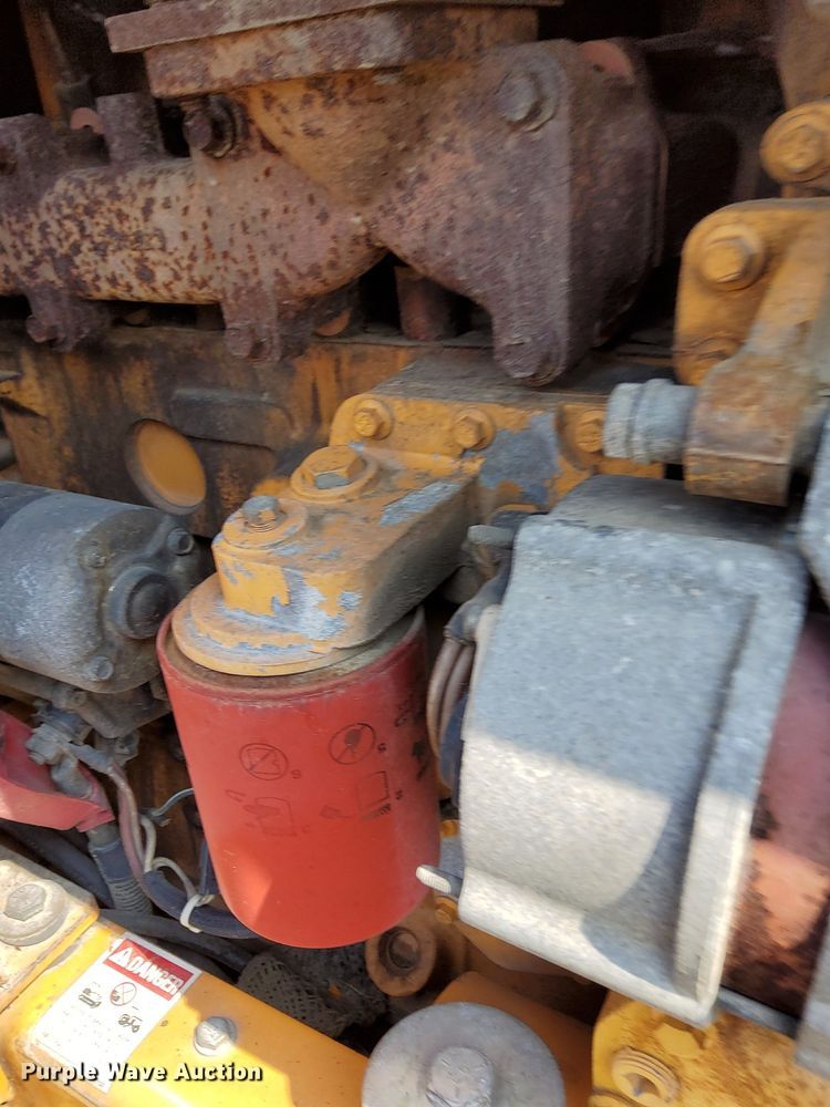 image for item MQ9310 2001 Case 660  trencher