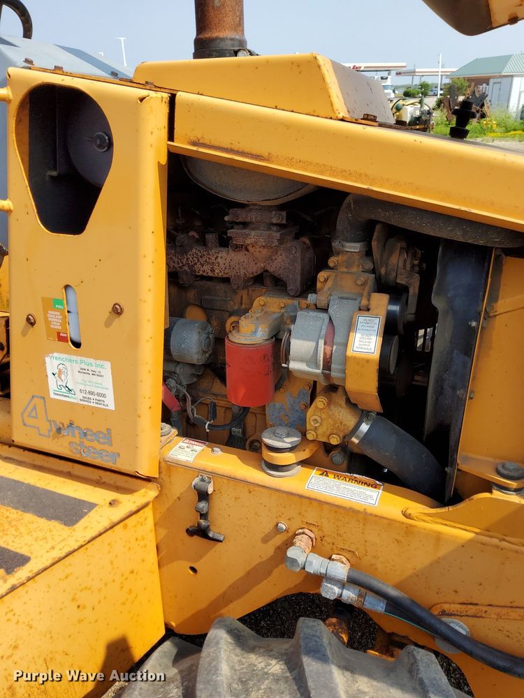 image for item MQ9310 2001 Case 660  trencher