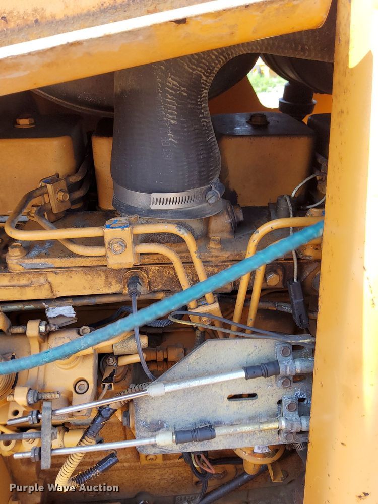 image for item MQ9310 2001 Case 660  trencher