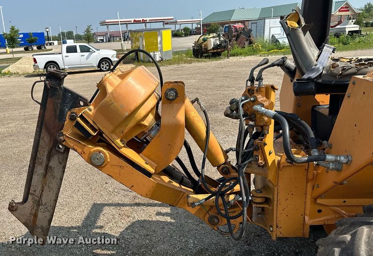 image for item MQ9311 2003 Case 460  cable plow