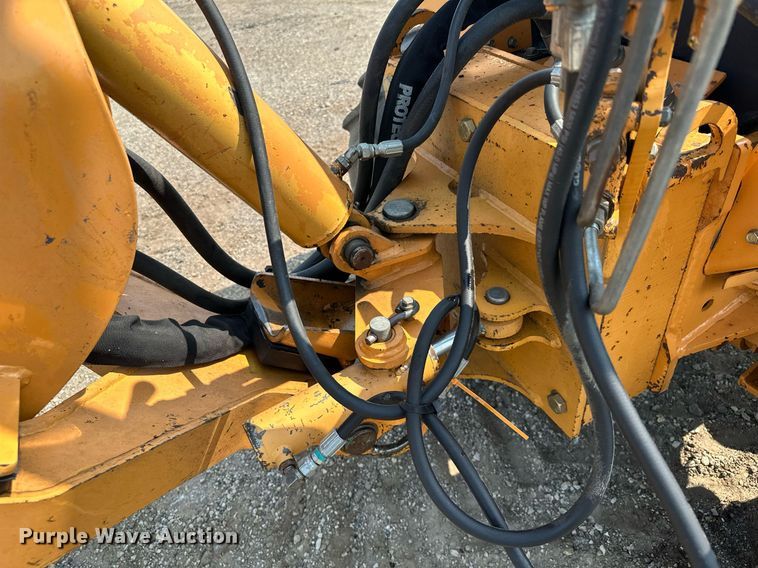 image for item MQ9311 2003 Case 460  cable plow