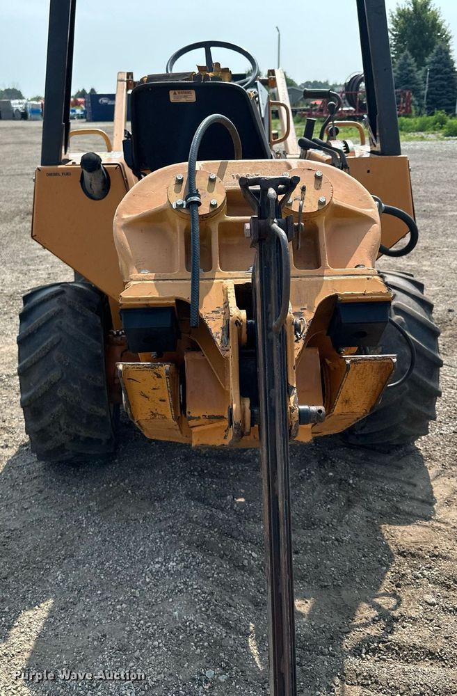 image for item MQ9311 2003 Case 460  cable plow