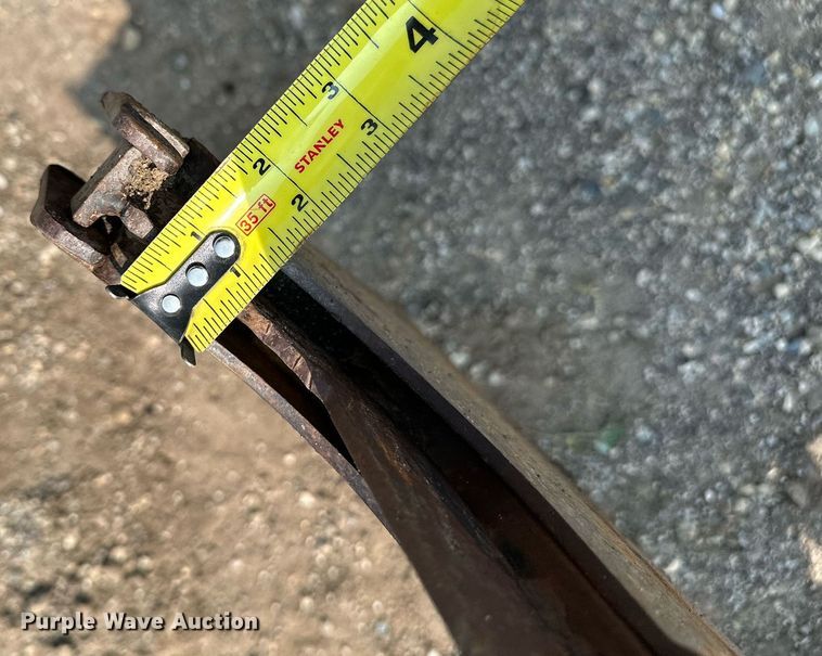 image for item MQ9311 2003 Case 460  cable plow