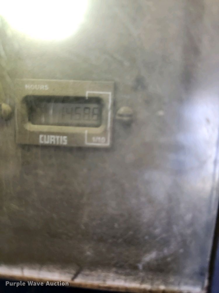 image for item MQ9311 2003 Case 460  cable plow