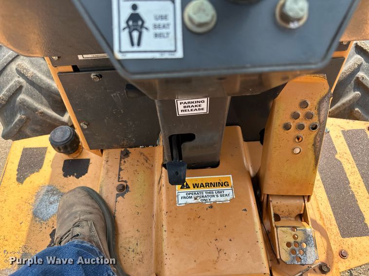 image for item MQ9311 2003 Case 460  cable plow