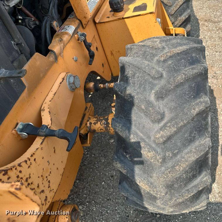 image for item MQ9311 2003 Case 460  cable plow