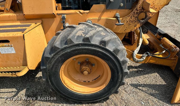 image for item MQ9311 2003 Case 460  cable plow