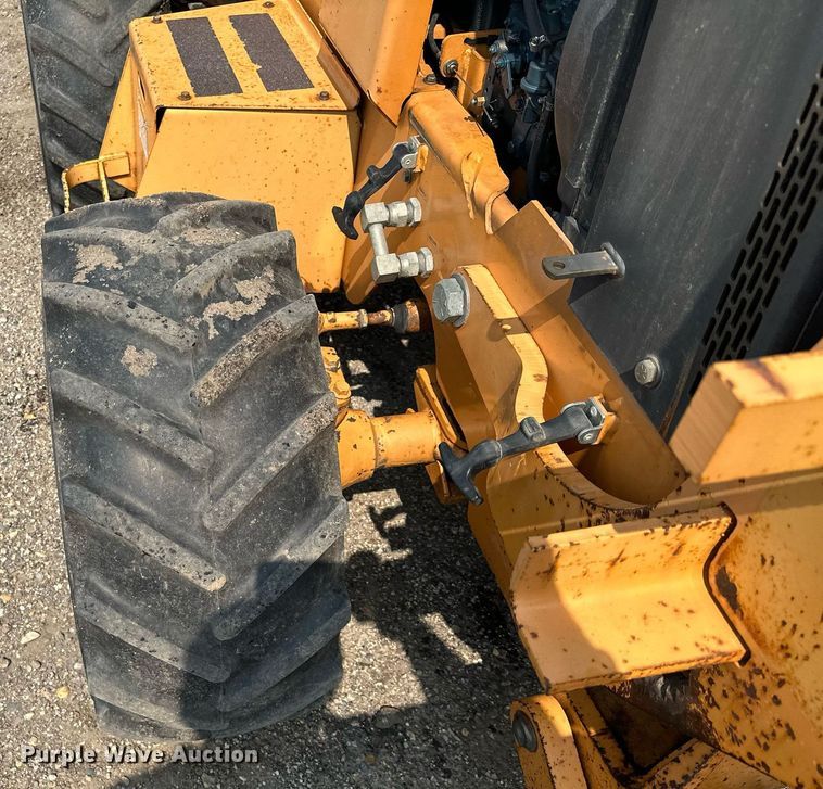 image for item MQ9311 2003 Case 460  cable plow