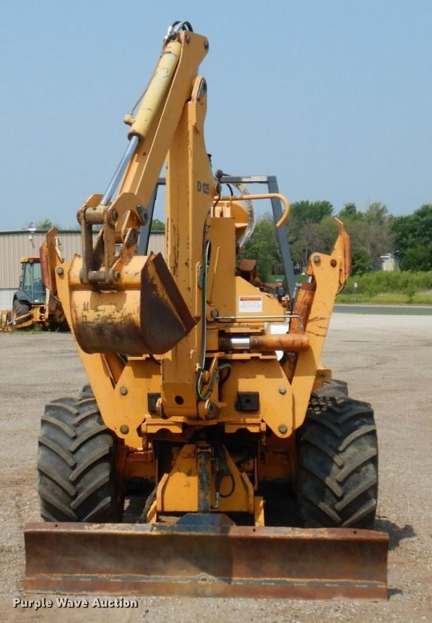 image for item MQ9312 1999 Case 660  cable plow