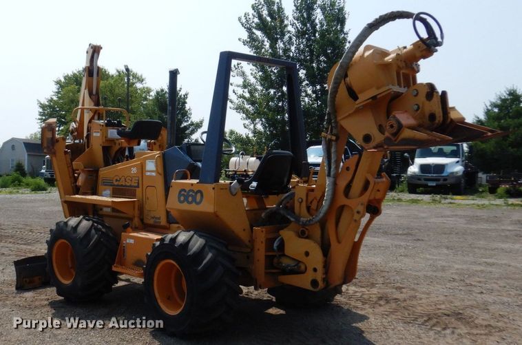 image for item MQ9312 1999 Case 660  cable plow