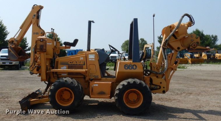 image for item MQ9312 1999 Case 660  cable plow