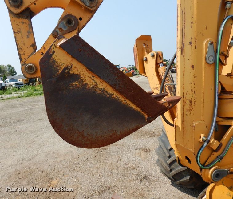 image for item MQ9312 1999 Case 660  cable plow