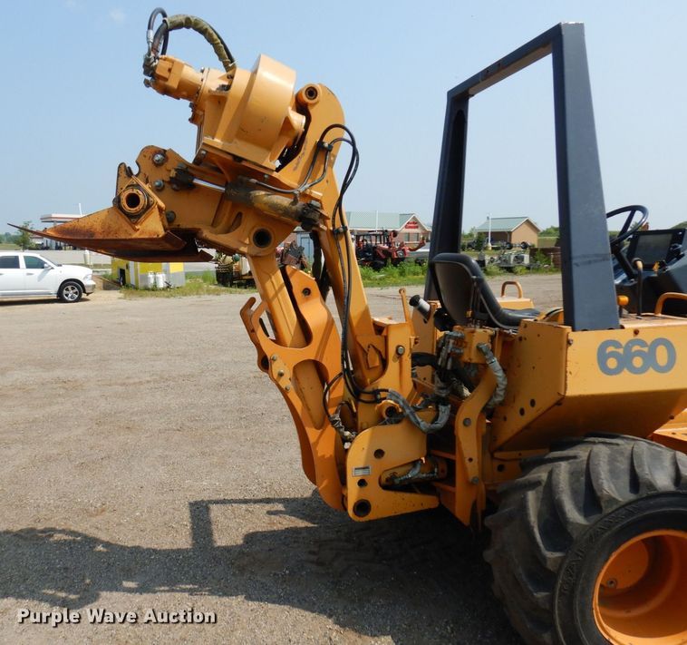 image for item MQ9312 1999 Case 660  cable plow