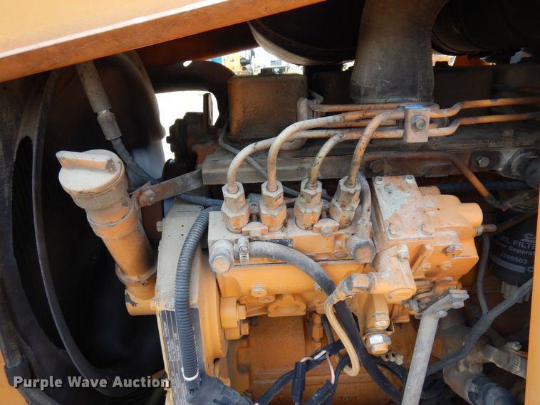 image for item MQ9312 1999 Case 660  cable plow