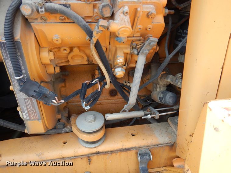 image for item MQ9312 1999 Case 660  cable plow