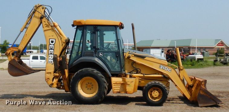 image for item MQ9313 2005 John Deere 310G  backhoe