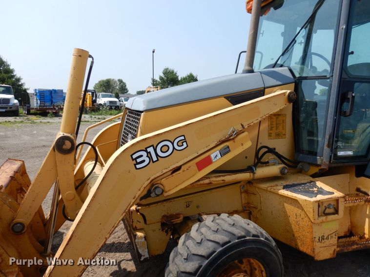 image for item MQ9313 2005 John Deere 310G  backhoe