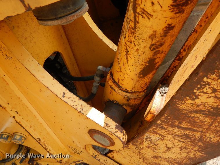 image for item MQ9313 2005 John Deere 310G  backhoe