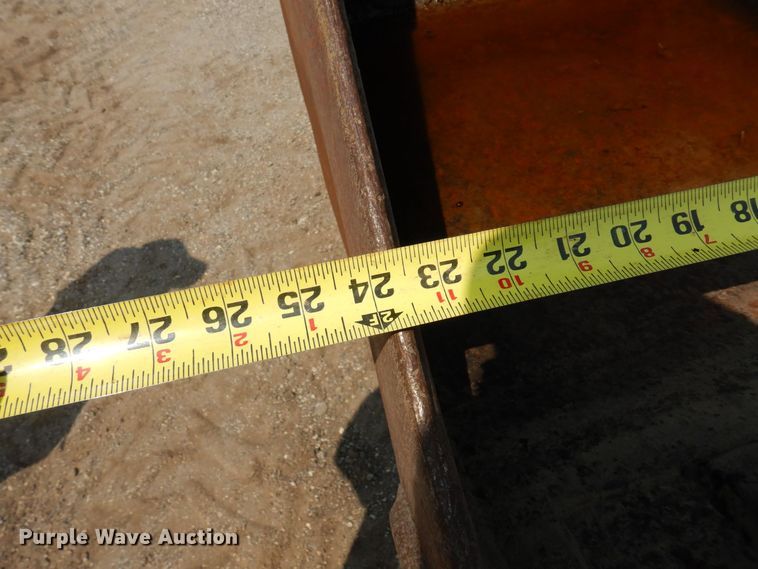 image for item MQ9313 2005 John Deere 310G  backhoe