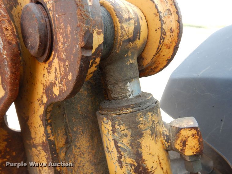 image for item MQ9313 2005 John Deere 310G  backhoe