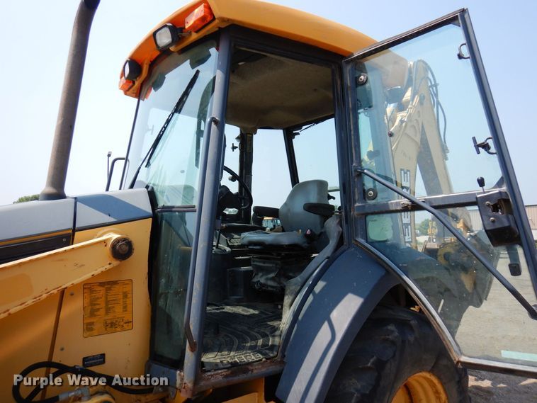 image for item MQ9313 2005 John Deere 310G  backhoe