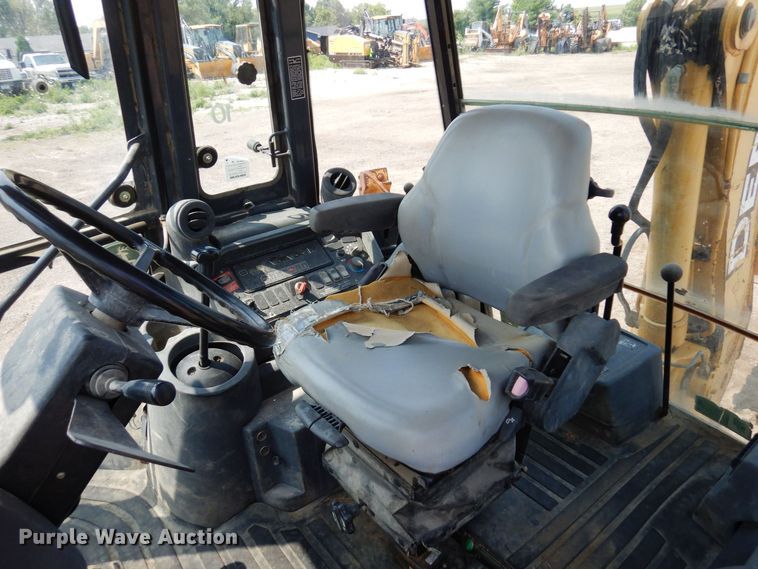 image for item MQ9313 2005 John Deere 310G  backhoe