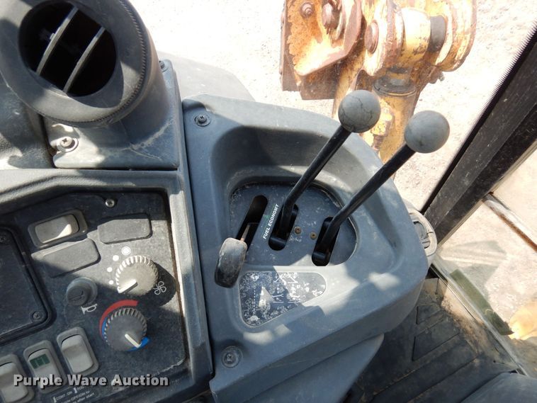 image for item MQ9313 2005 John Deere 310G  backhoe