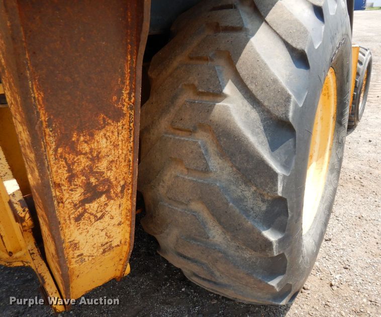 image for item MQ9313 2005 John Deere 310G  backhoe