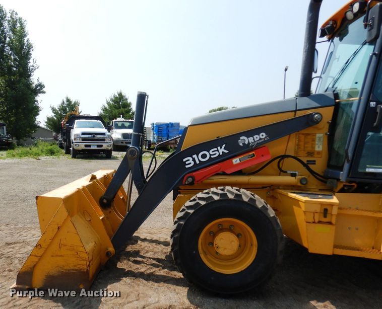 image for item MQ9314 2014 John Deere 310SK  backhoe