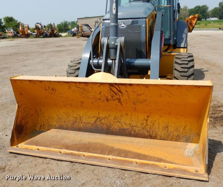 image for item MQ9314 2014 John Deere 310SK  backhoe